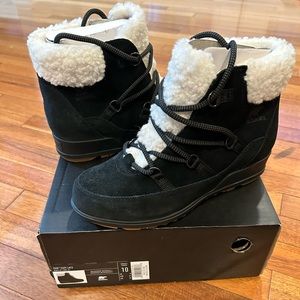 Sorel Evie Cozy Lace size 10 brand new in box